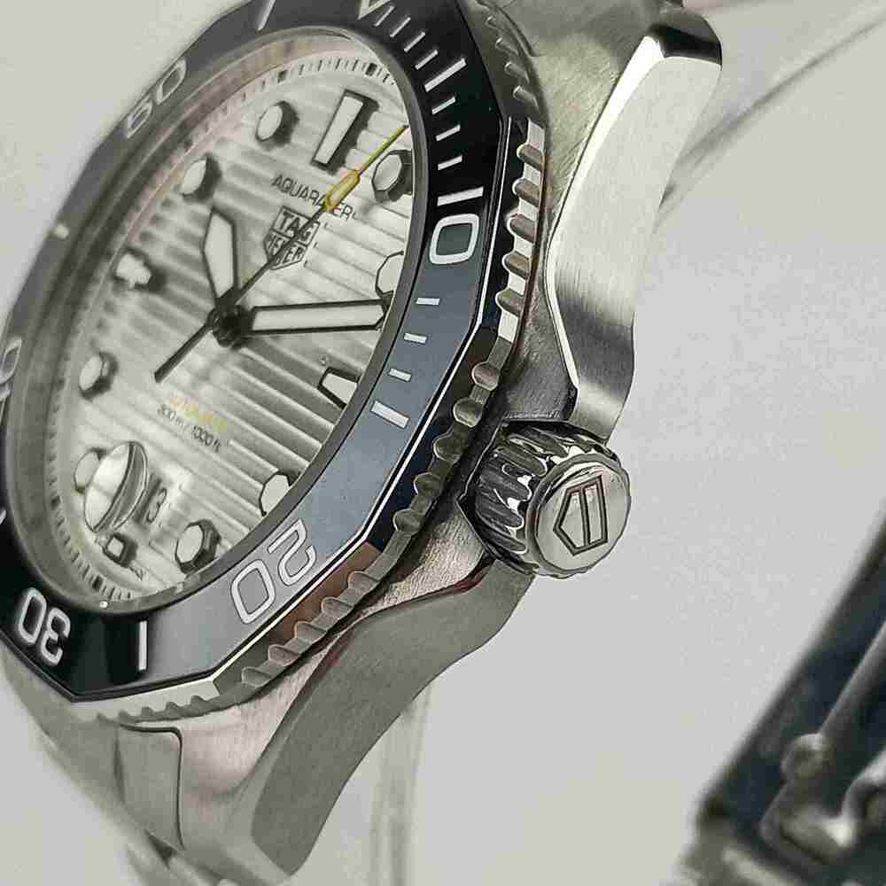 TAG Heuer Aquaracer Professional 300 Caliber 5 WBP201C.BA0632 Men's Watch wit... - Picture 4 of 10